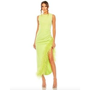 MAC DUGGAL Dress Size 6 Evening Gown Sleeveless Lime Green Feather Detail